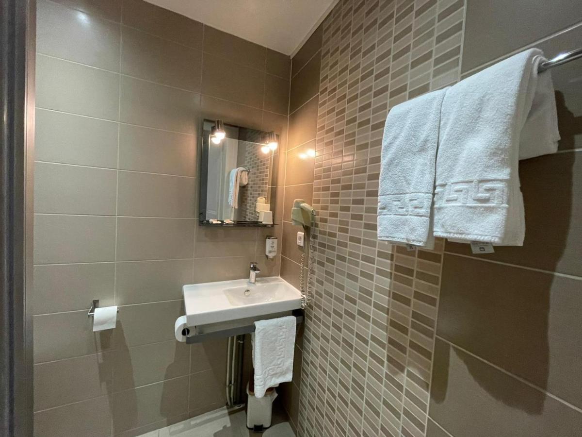 Royal Hotel Angers Eksteriør bilde