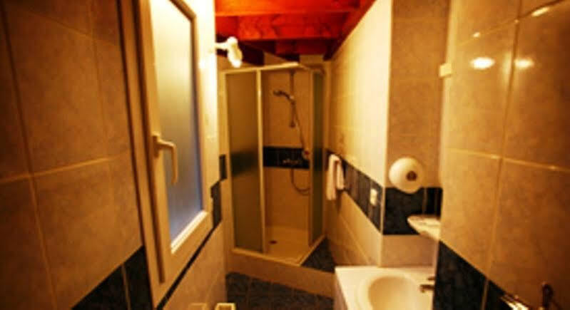 Royal Hotel Angers Eksteriør bilde